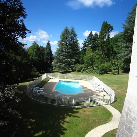 Castle With Pool In Serri Res En Chautagne * Serrieres-en-Chautagne