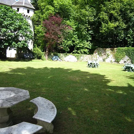 Holiday home Castle With Pool In Serri Res En Chautagne *